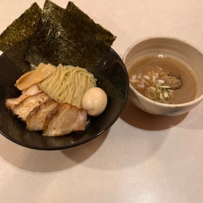 麺屋ホトトギスアカウントです！ お得情報などこれからお伝えしていきます！ サブ垢→@hototogisu_520