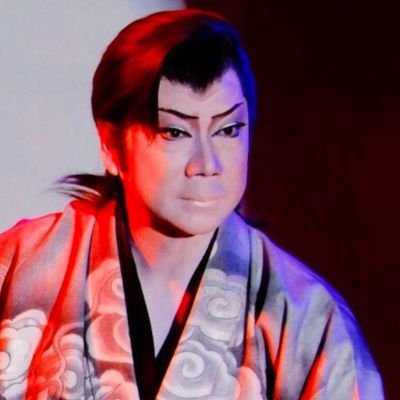 大衆演劇橘小竜丸劇団太夫元座長小竜丸です。地元福井大好きです❗
照明さん裏方さん大募集中です。劇団員も募集です。又年配役者も大募集中
但し中途半端にやりたい方はいりません❗
全力で役者をやりたい方大歓迎です🎵成せばなる成せなばならぬ何事も❗明日に向かって進むのみ❗これが信念❗