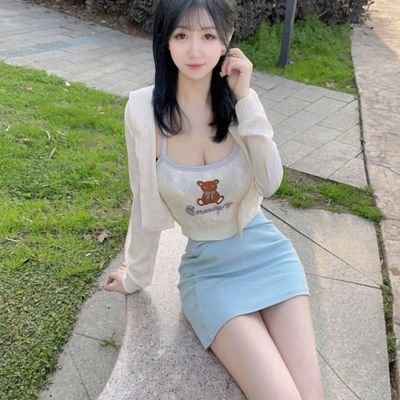EugeneMilton18's profile picture. 02艺校生 可甜可萌 活好 只要哥哥喜欢都可以配合 各种制服 嘴炮屌丝勿扰 诚心线下QQ:3672414873