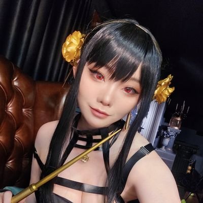 Malaysian cosplayer 🇲🇾 21↗️
I dump my unposted selfies and slightly more r-18 pics here.

https://t.co/2bi5sU9qLN