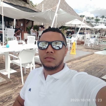 E100023's profile picture. Dominicano 100%, Ing. de Sistemas y Computación, Fanático del béisbol, Aguilucho 🦅 12/8/22 💔😭 EPD Mi Vieja