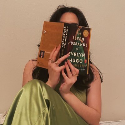 كائنٌ ليلي معجون بِالقلق
