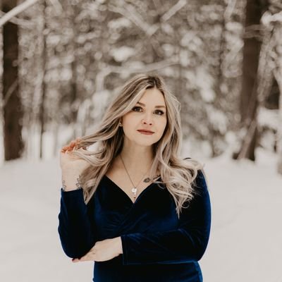 cosmetologist.
Boy mom 💙
dog and cat mom.
fitness motivator.
UP adventurist.
