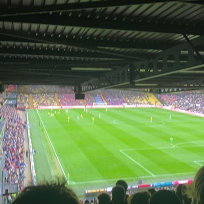 shakjsndheudrn's profile picture. 