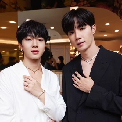 follow my main account @BTSZNN

#Zunshine #NanaNu #ZonZon