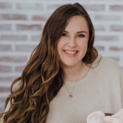 Isaiah 55:8-9 || Graceyn’s Mom. 3 Pups🐾 Waxahachie HS Math Teacher.  Assistant Volleyball Coach. Coffee Addict Outdoor Enthusiast Country Music @kylevecsey😍