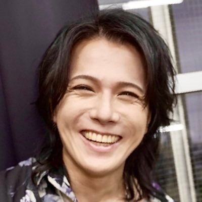 イケベ池袋ベースハウス所属 / Bassist …imawano kotoba , DAT / 講師…TOKYO AKIBA MUSIC SC / My Bass…https://t.co/xxuxXuGdII / 生存確認がしやすいバンドマン金賞受賞