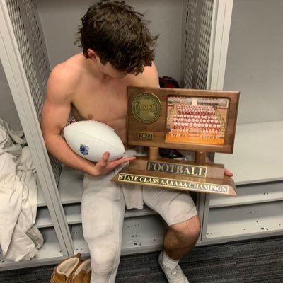 @ndsufootball 3⭐️QB | 6’3” 205 lbs | MN 6A 🏈 State Champion(2022)/State Runner Up(2021)