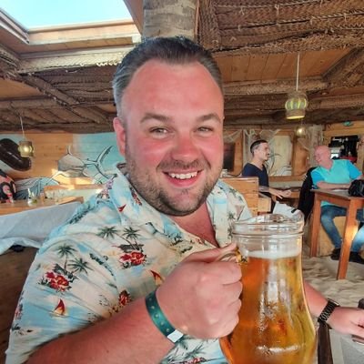 Globally renowned voyager of nuclear facilities. DEM BLADES ⚔️⚽️#twitterblades