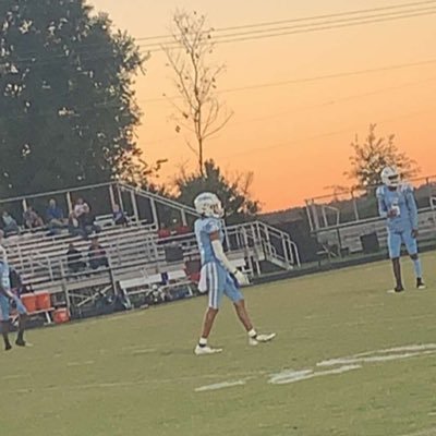 6'3 157 CO-24 WR/DB email:Ronnieaplayzmadden19@gmail.com phone: 803-484-8294 40 time 4.54