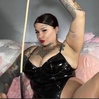 hello everyone. I’m goddess Kate by name seeking for a serious relationship with a serious submissive slave that’s ready and willing to serve 24/7 in bdsm again