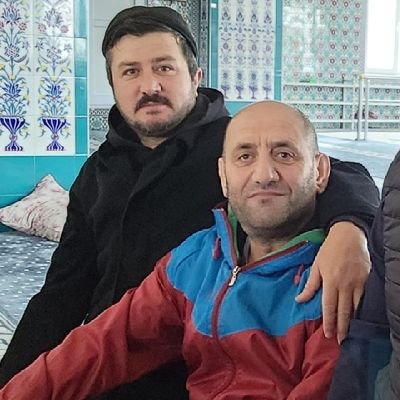 ŞAMPİYON  NU ŞAMPİYON  TERAF TARLAR MİLYONLARCA  BO  ŞUNA DEME DİLER  Bİ ZE HER YER TRABZON