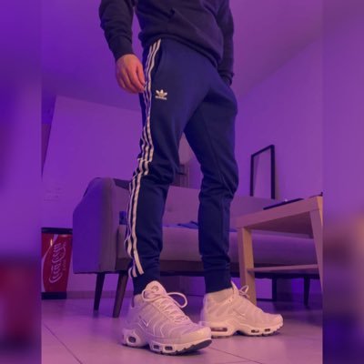 🇫🇷 - Adult only🔞 -📍Toulouse - 💊Prep - 💌DM for collab & contenu 😋 - 😈I’m top - Apprenti kiffeur💦 - On baise? 🥵 - Compte Back up: @basthotfr