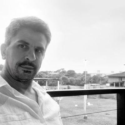 luchoara's profile picture. Padre de dos. Cardiólogo intervencionista. Hincha de Rosario Central 🇦🇷