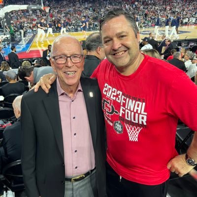 Medical Director Kaiser Permanente San Diego. Husband, Dad. Love SDSU Basketball/Peloton. Tweets are my own not medical advice. #PermanenteMedicine #OURKP