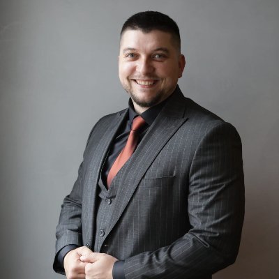 Building better online experiences for you and your customer | CEO & Co-Founder @STR8MINDS | Creating websites, designs & products.