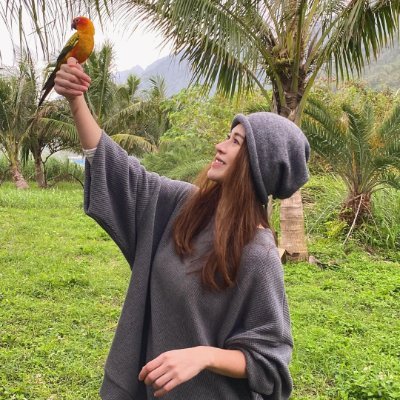 suxin_03256's profile picture. Collected every stone thrown at me and made myself an empire.