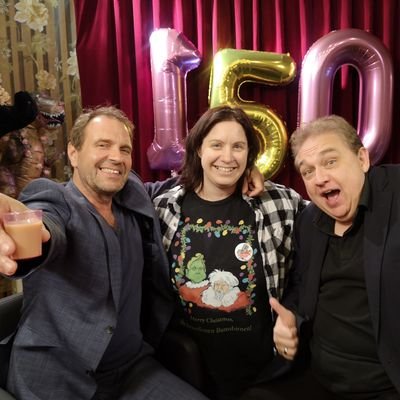 FazSchle's profile picture. 2. Account von @AlessaYwengaard. Hier twittere ich ausschließlich über #SchleFaZ! Es leben die Scheiß Filme und Olli und Päter❤️ und Haie 🦈