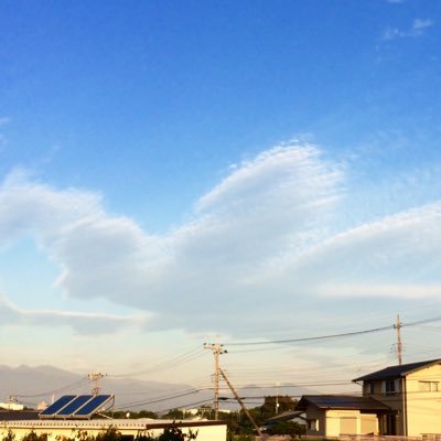 💖NEWS💖UVERworld💖3-NOTE ⭐️SNOOPY ミッフィー🌹薔薇🌹 空 雲 朝日 夕日 海 LIVE 音楽 ✨に癒される日々✨無言フォロー失礼します🙇♀️iPhone8で写真を撮ってます ❁¨̮自分で撮った写真を投稿します