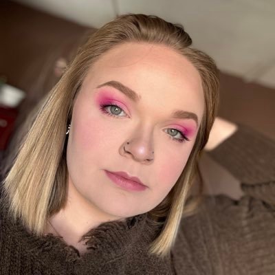 madi_j98's profile picture. 