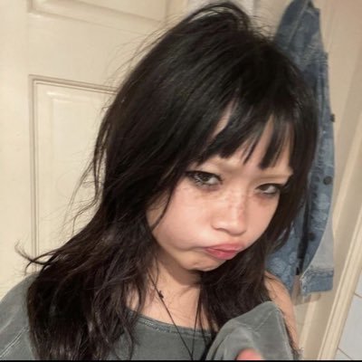 beavzx's profile picture. peace boi