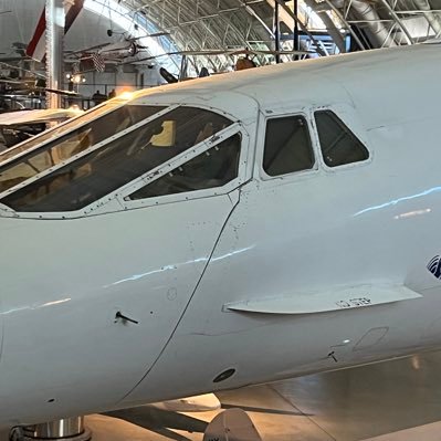 EmAviao's profile picture. Avião é seguro!