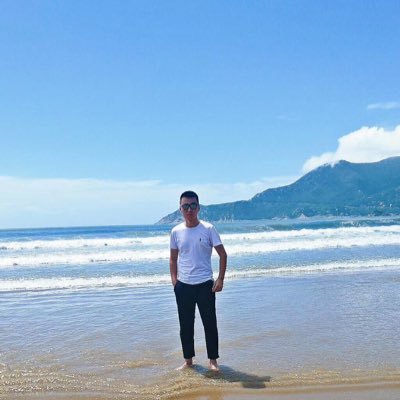 rZBAcoXCnHRXCrY's profile picture. 