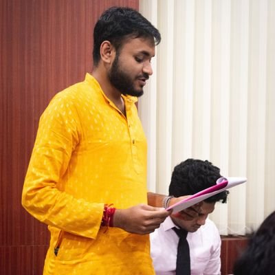 Proud To Be Hindu, 
Works at @BJP4India @BJP4bengal @BJYMinWB
IT Department Co-Incharge (BJYM WB)
North Bengal Social Media Incharge
#JaishreeRam
🔥🕉🔥