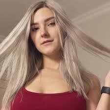 lizzy_krist3793's profile picture. 