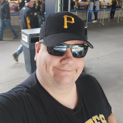 #Pittsburgh's Own Gamer, Trained @Skywarn Weather Spotter, and Sports Fanatic (@Steelers, @Pirates, @Penguins). 757 Born/12 years in the 412. CP: @dmcgrew