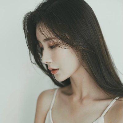 WsCaden's profile picture. Don't embarrass yourself to love someone who doesn't love you, let her go, let go of yourself, and hope to meet someone who loves you in the future!