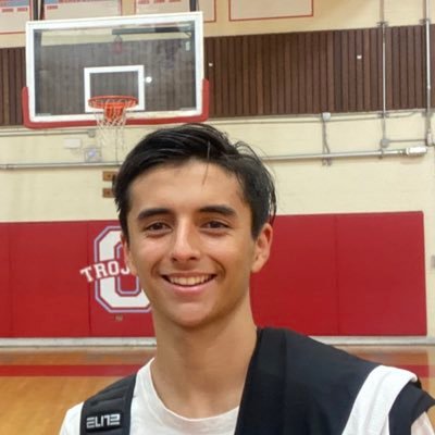 Class 2024 / 6’2 178lbs / PG-SG / 3.7 GPA / berlinerpatricio@gmail.com Highlights Videos ⬇️