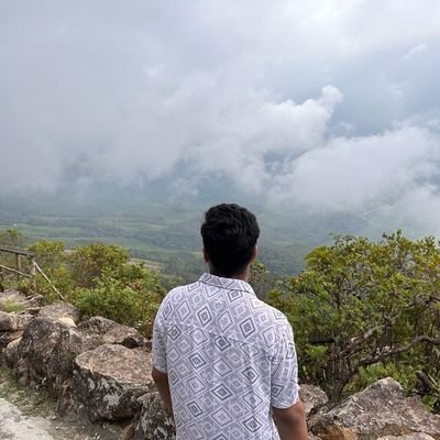 SDE @saltpe_ (YC W'22) | Ex Front-end Dev Intern @_pedalsup | CS Undergrad at Ahmedabad University