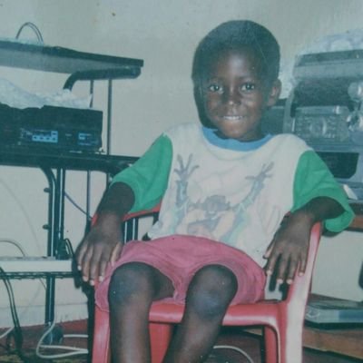 taongablack's profile picture. 🇲🇼
Arsenal fun{agooner}/Songwriter📝/Gamer..🎮/apprentice accountant /A Capricorn 🐐

#life's full of twist and turns,bumps and bruises,i live  I learn.....👌