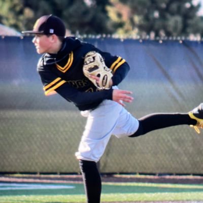 Prestige Baseball // St.Laurence ‘26 //RHP-SS-2B // 5’5, 125lbs // 3.5 GPA // tmalinowski26@stlaurence.com