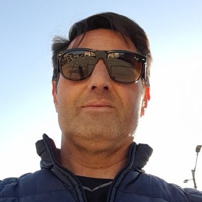 FrancescoZingo8's profile picture. Ariete molto forte. Fragile allo stesso tempo. Basta un nulla è si rompe in tanti pezzi formando piccoli Diamanti.