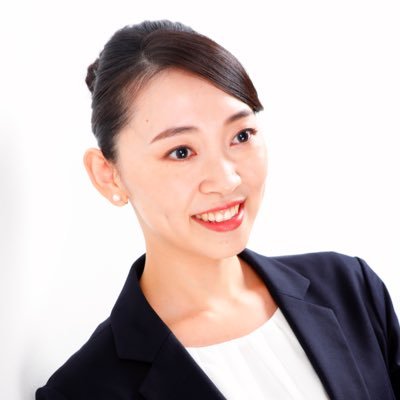 ホテル人事歴14年/現役ホテル接遇講師/キャリアコンサルタント/宿泊業界の「人」をサポート/リーガロイヤル→リゾートトラスト(カハラ横浜)→ホテルザミツイ京都/宝塚青年会議所/まちづくり拡大委員長