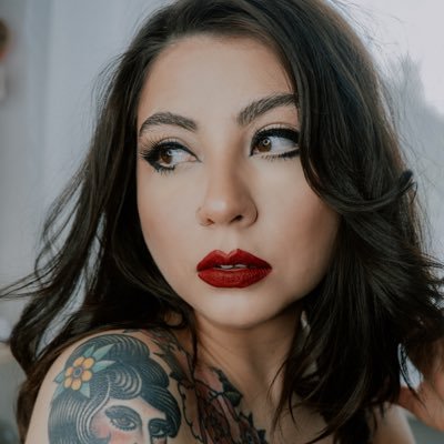 ladudon em todas as redes sociais porque criatividade me falta! É isso aí, para mais informações só seguir aqui ou ali ou lá.
