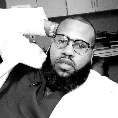 orthopedic surgeon Dr. Franco Greg AUSTIN ORTHOPEDIC SURGEON 👨🏽⚕️2 Board Certified orthopedic Surgeon Austin, TX. Book reader 📚friendly.
