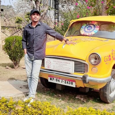 RajeshB20478169's profile picture. JNV/BHU
@iamsrk
(R❤️R) 
कौनसी बात है तुम में ऐसी ,
इतने अच्छे क्यूँ लगते हो

#mahatmagandhi