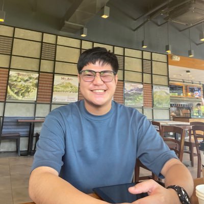 israelmolinos's profile picture. 👀🩺