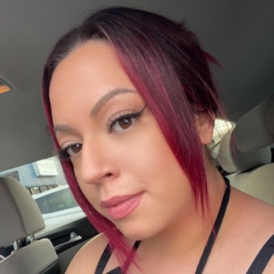 postnicoIe's profile picture. Hawaiian native, Aquarius, creative mind