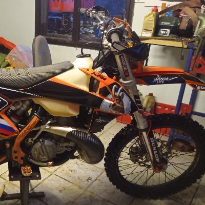 bine155's profile picture. 