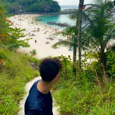 farhess11's profile picture. 