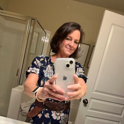 mindyoconnell's profile picture. 