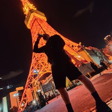 WesDesu's profile picture. Personal account | QA Engineer @ Riot Games on Player Platform SDK Social | Big time gamer small time streamer