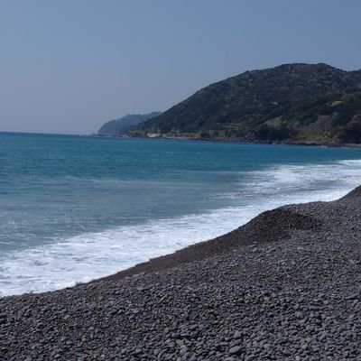 rocket_tt007's profile picture. はじめまして。
今まで生きてきて買ってきたものを
これからの人生をかけて、
毎日、少しずつ、着実に処分して
いきたいと思います。
その時々、好きで買ったものなので
葛藤はあるとは思いますが頑張ります!
断捨離のスタート❗
よろしくお願いします。