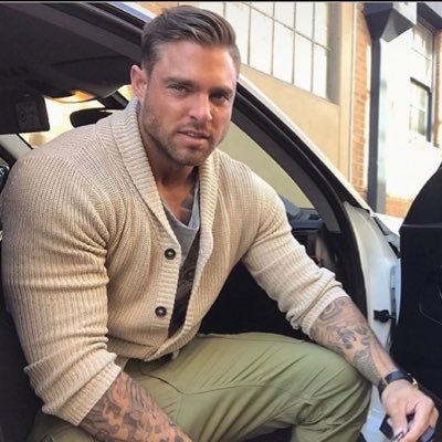 Former Navy SEAL. YOU know the type. I fool myself that SHE has a heart, that she would at least have trouble killing me! #GAPS #RP21+#Parody #FP