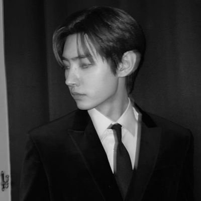 eleveiqht's profile picture. low-profiled.