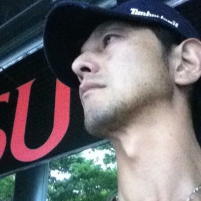 熱狂追っかけOORer (参戦歴:札幌、埼玉、名古屋、大阪、福岡、沖縄)、自宅筋トレ(拷問)部屋あり、体脂肪率は10%前半をキープ中!バイク乗りで車好き!🇯🇵×🇭🇷+🇰🇷×🇺🇸の混血種、☆always in my heart STAY GOLD!!いつだって今が1番!!
